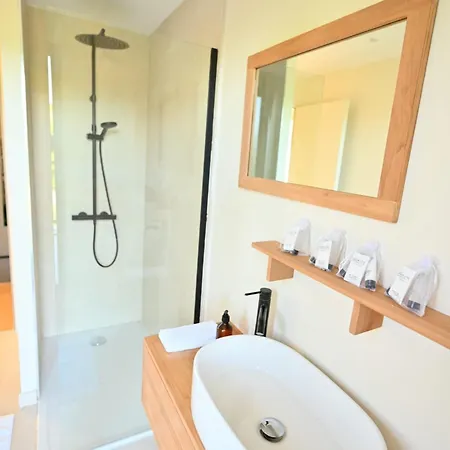 Motel para Casais Natural Design Avec Jacuzzi